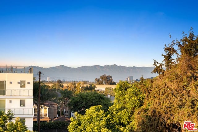 11724 Culver Boulevard 10, Los Angeles, CA 90066 — photo 47 of 51