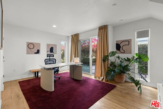 11724 Culver Boulevard 10, Los Angeles, CA 90066 — photo 5 of 51