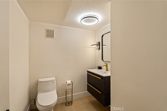 5315 Yarmouth Avenue 104, Encino, CA 91316 — photo 15 of 29