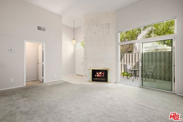 4730 Ben Avenue 13, Valley Village, CA 91607 — photo 5 of 34
