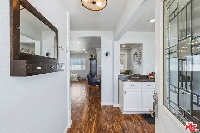 18904 Cerise Avenue, Torrance, CA 90504 — photo 3 of 41