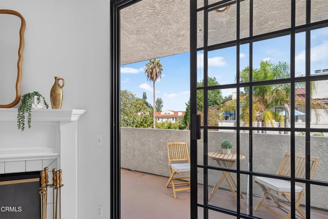 245 S Holliston Avenue 309, Pasadena, CA 91106 — photo 12 of 44