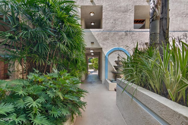 245 S Holliston Avenue 309, Pasadena, CA 91106 — photo 42 of 44