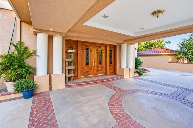 13436 Bradley, Los Angeles, CA 91342 — photo 7 of 43