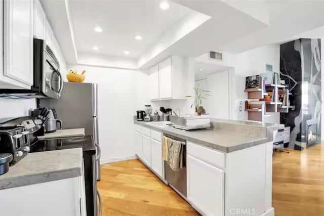 911 N Kings 306, West Hollywood, CA 90069 — photo 9 of 22