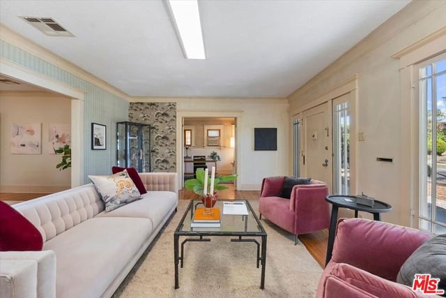 2019 West Boulevard, Los Angeles, CA 90016 — photo 4 of 27