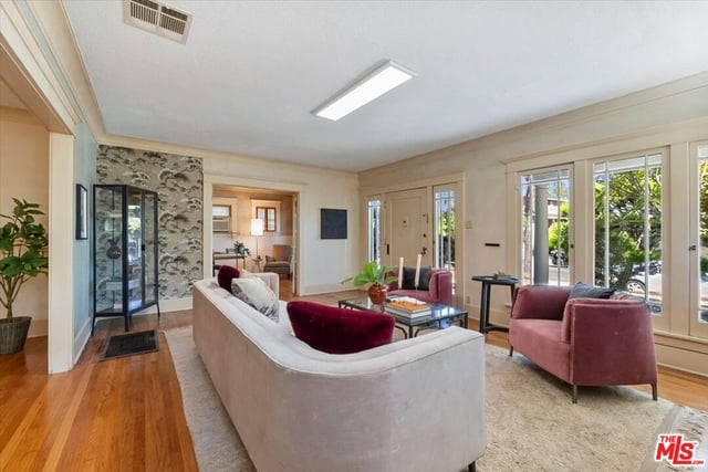 2019 West Boulevard, Los Angeles, CA 90016 — photo 5 of 27