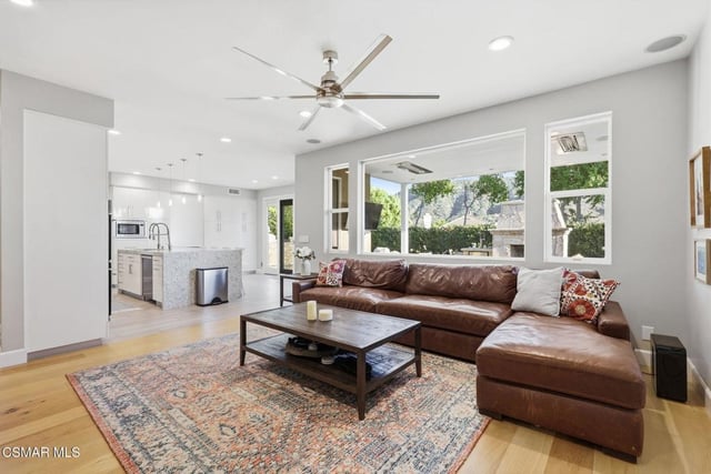 3358 Crossland Street, Thousand Oaks, CA 91362 — photo 14 of 39