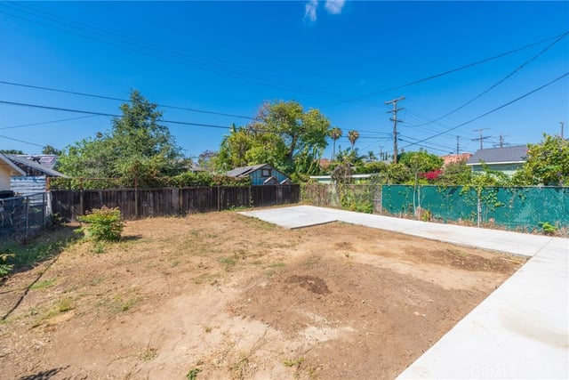 2041 W 29th Place, Los Angeles, CA 90018 — photo 37 of 38