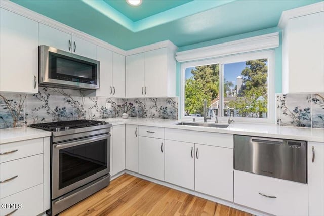 1068 Stravinsky Lane, Ventura, CA 93003 — photo 12 of 61