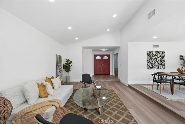 10446 White Oak, Granada Hills, CA 91344 — photo 11 of 72