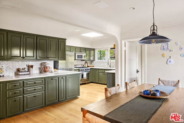 465 Westmount Drive, West Hollywood, CA 90048 — photo 15 of 52