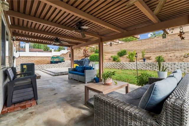 20755 Benz, Saugus, CA 91350 — photo 22 of 34