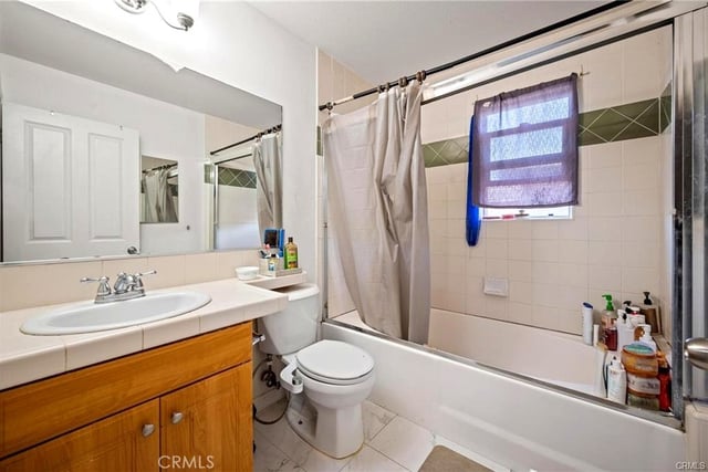 14661 oak road, Sylmar, CA 91342 — photo 14 of 23