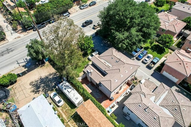 14661 oak road, Sylmar, CA 91342 — photo 18 of 23