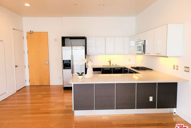 801 S Grand Avenue 1209, Los Angeles, CA 90017 — photo 12 of 70