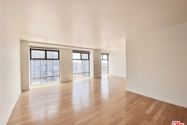 801 S Grand Avenue 1209, Los Angeles, CA 90017 — photo 18 of 70