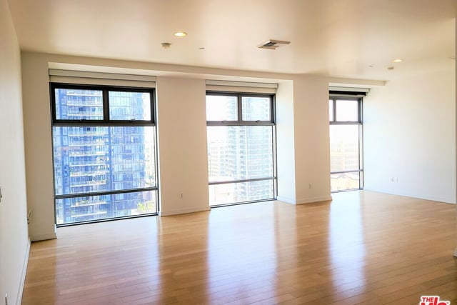 801 S Grand Avenue 1209, Los Angeles, CA 90017 — photo 19 of 70