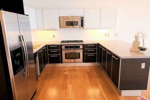 801 S Grand Avenue 1209, Los Angeles, CA 90017 — photo 5 of 70