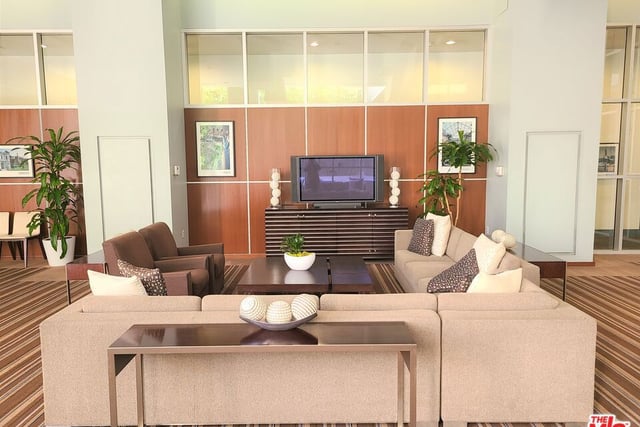 801 S Grand Avenue 1209, Los Angeles, CA 90017 — photo 50 of 70