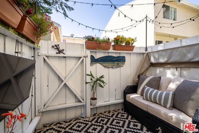 4558 Willis Avenue 123, Los Angeles, CA 91403 — photo 9 of 20