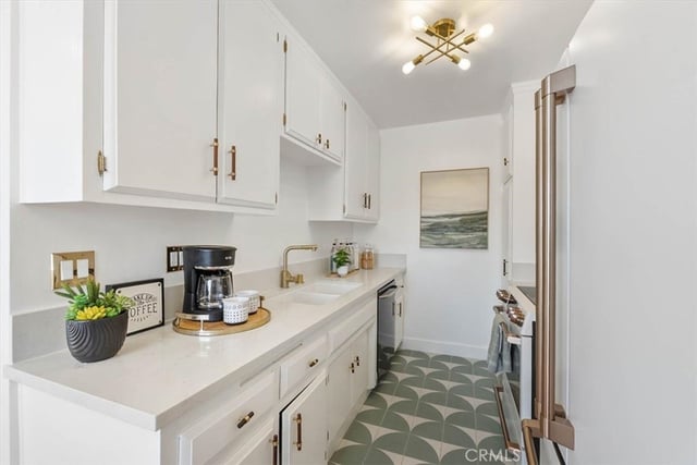 727 N Eucalyptus Avenue 18, Inglewood, CA 90302 — photo 10 of 20