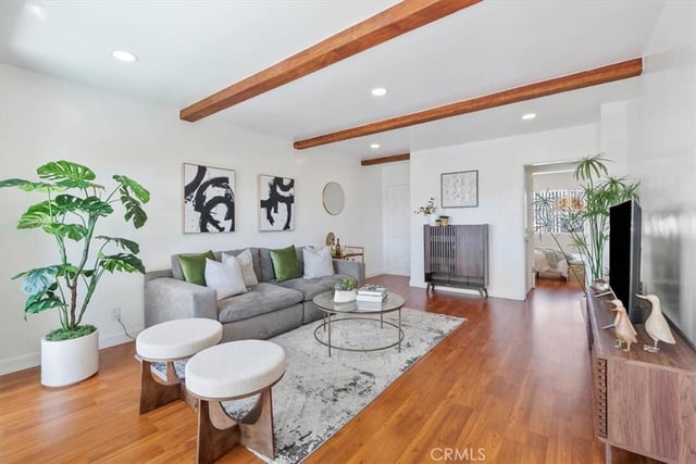 727 N Eucalyptus Avenue 18, Inglewood, CA 90302 — photo 2 of 20