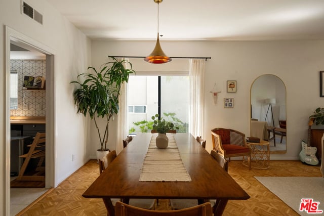 1539 Greenfield Avenue 102, Los Angeles, CA 90025 — photo 13 of 31
