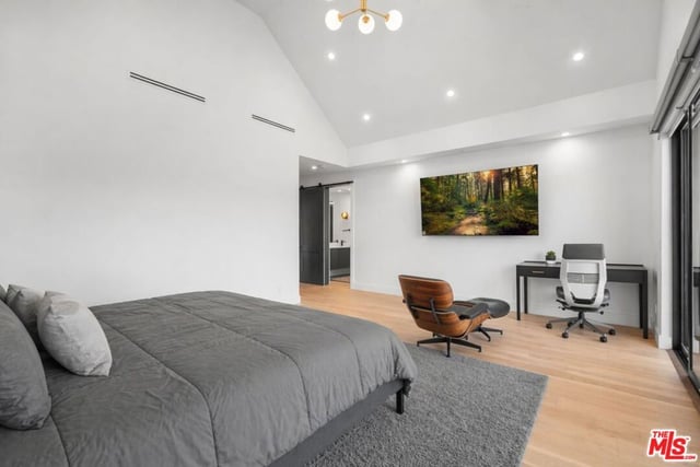 3932 Glencoe Avenue, Culver City, CA 90291 — photo 3 of 42