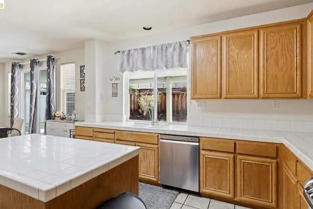 812 Allen Court, Brentwood, CA 94513 — photo 11 of 50