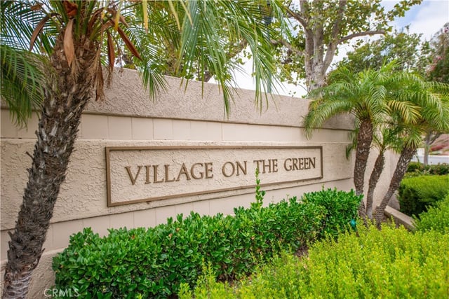 600 Kingswood Lane A, Simi Valley, CA 93065 — photo 3 of 24