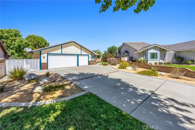 6371 Almond Valley, Quartz Hill, CA 93536 — photo 2 of 44