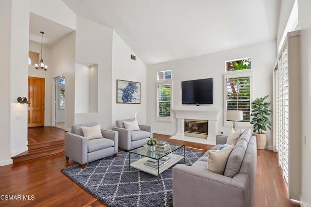 4261 Heatherdale Court, Moorpark, CA 93021 — photo 4 of 23