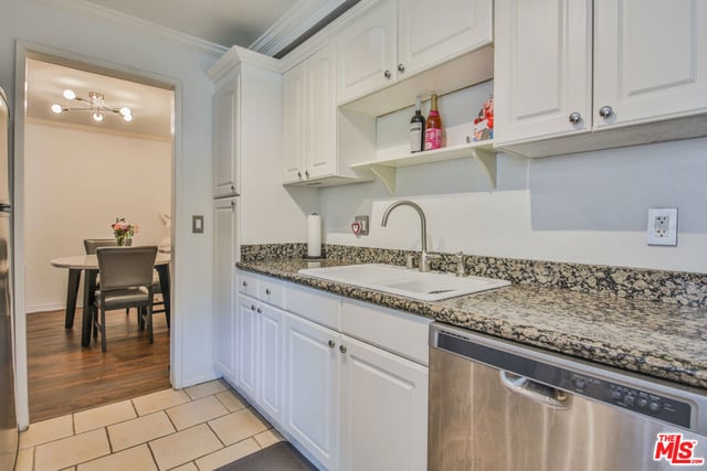 625 N Flores Street 102, West Hollywood, CA 90048 — photo 20 of 36