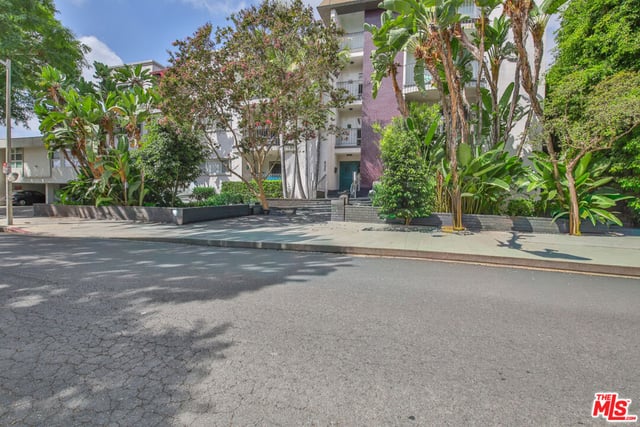 625 N Flores Street 102, West Hollywood, CA 90048 — photo 6 of 36
