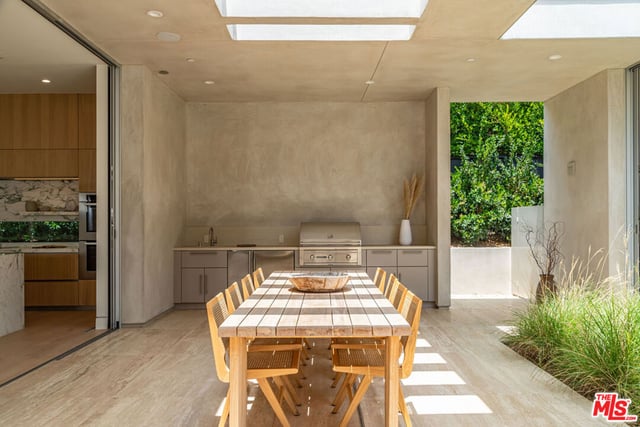 634 Moreno Avenue, Los Angeles, CA 90049 — photo 23 of 28
