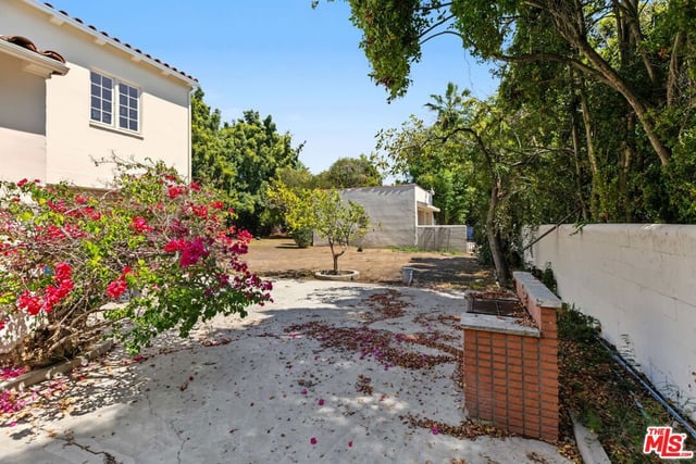 462 S McCadden Place, Los Angeles, CA 90020 — photo 30 of 33