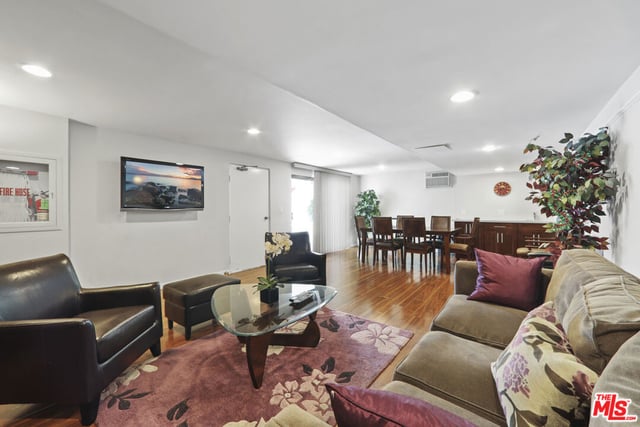 8568 Burton Way 301, Los Angeles, CA 90048 — photo 25 of 33