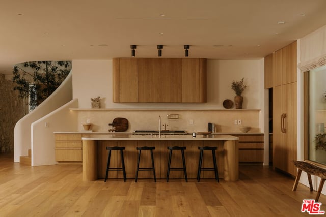 3712 Goodland Avenue, Studio City, CA 91604 — photo 5 of 41