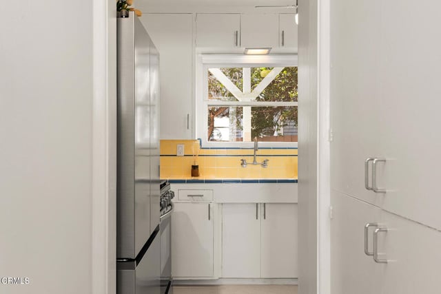 1946 E Villa Street, Pasadena, CA 91107 — photo 12 of 22
