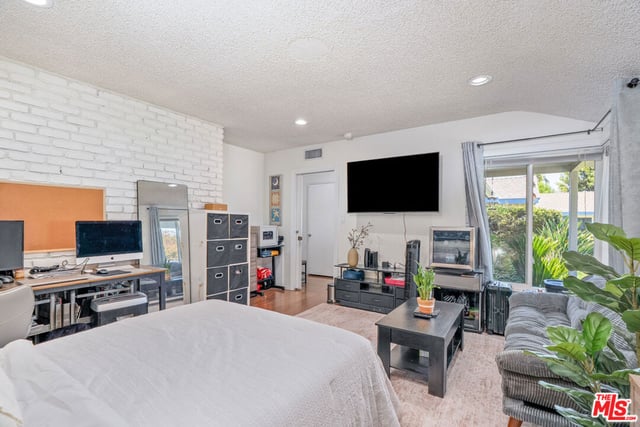16100 Londelius Street, Los Angeles, CA 91343 — photo 28 of 43