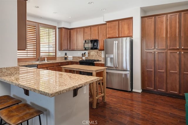 28600 Pietro Drive, Valencia, CA 91354 — photo 16 of 44