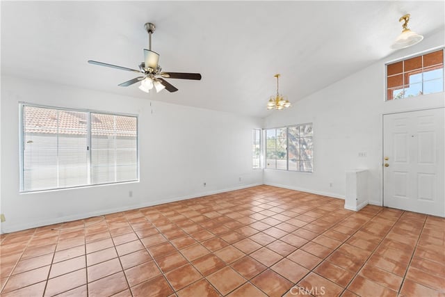 5546 Laurel Avenue, Palmdale, CA 93552 — photo 3 of 37