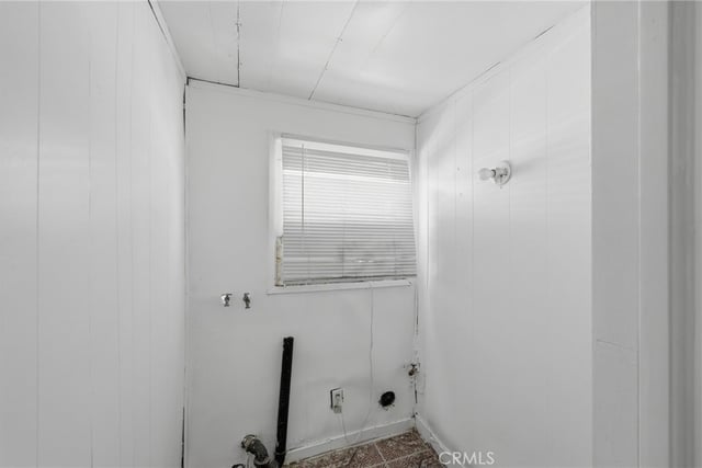 725 S Taper, Compton, CA 90220 — photo 20 of 40