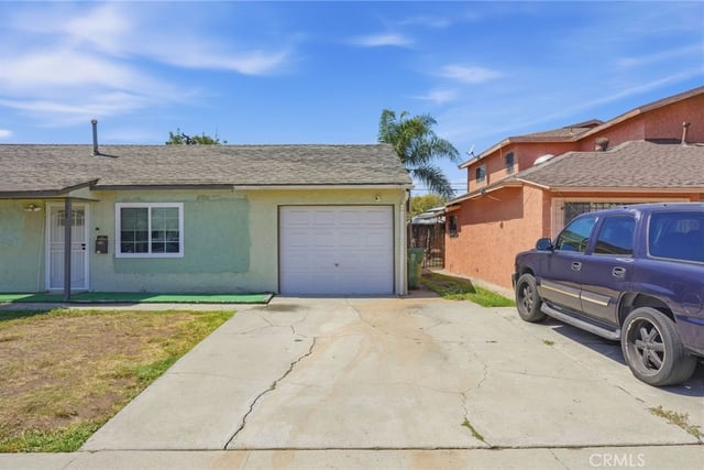 725 S Taper, Compton, CA 90220 — photo 32 of 40