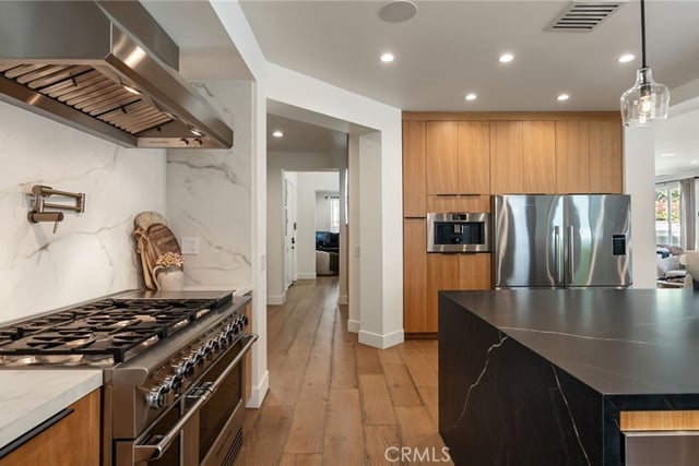 29340 Via Milagro, Valencia, CA 91354 — photo 15 of 69