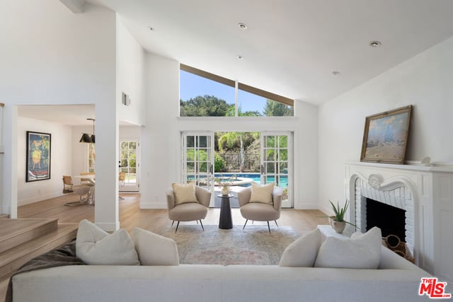 4441 Park Alisal, Calabasas, CA 91302 — photo 6 of 39