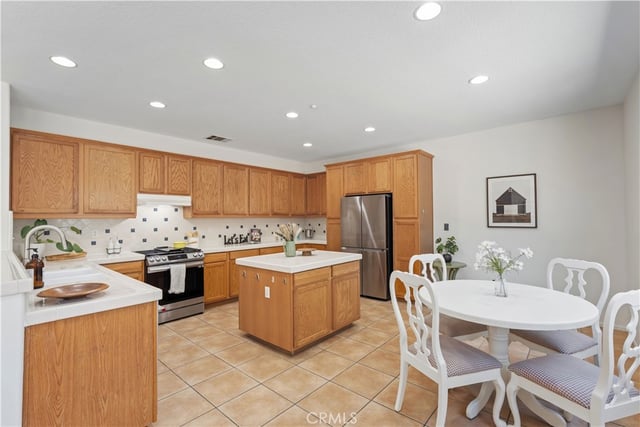 7701 Jordan, Canoga Park, CA 91304 — photo 5 of 27