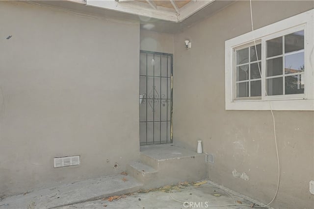 2829 S Rimpau, Los Angeles, CA 90016 — photo 18 of 32