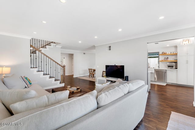 5344 Isabella Court, Agoura Hills, CA 91301 — photo 5 of 60